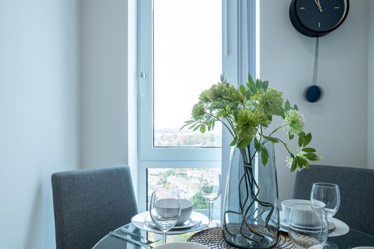 Luxe Apartments Bracknell Near Ascot, Legoland, Windsor, Lexicon - Free Parking & Gym Extérieur photo