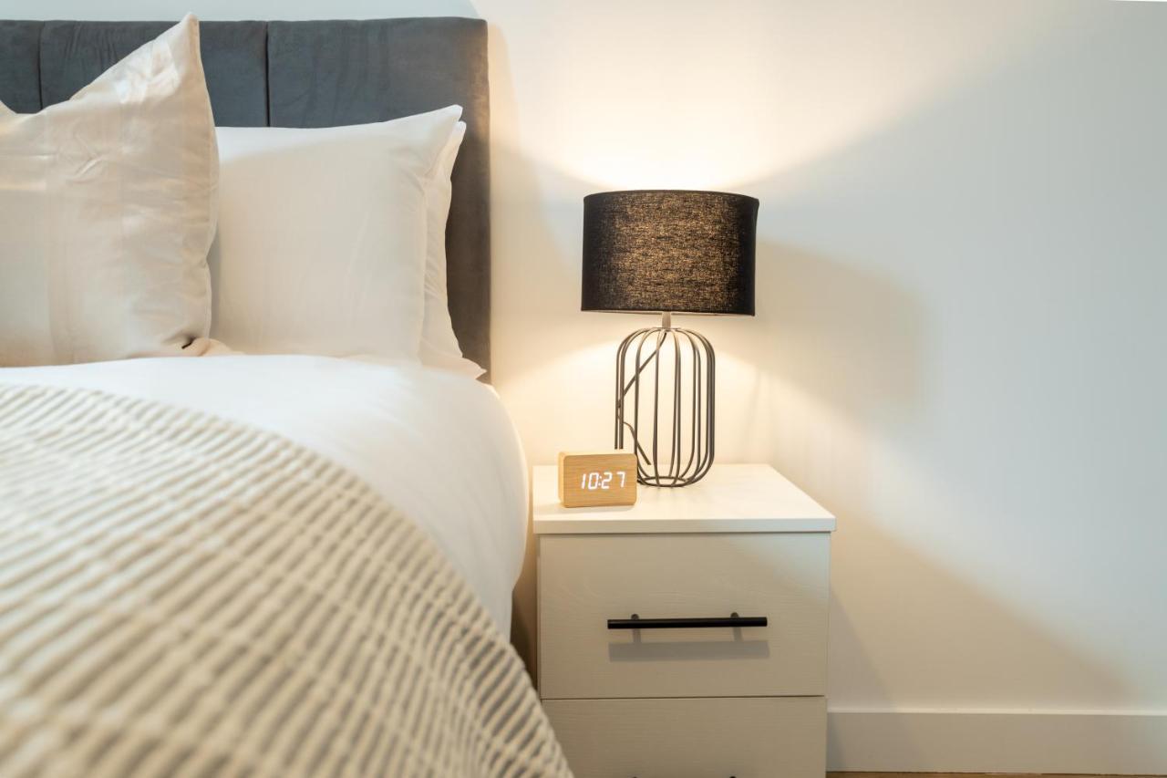 Luxe Apartments Bracknell Near Ascot, Legoland, Windsor, Lexicon - Free Parking & Gym Extérieur photo
